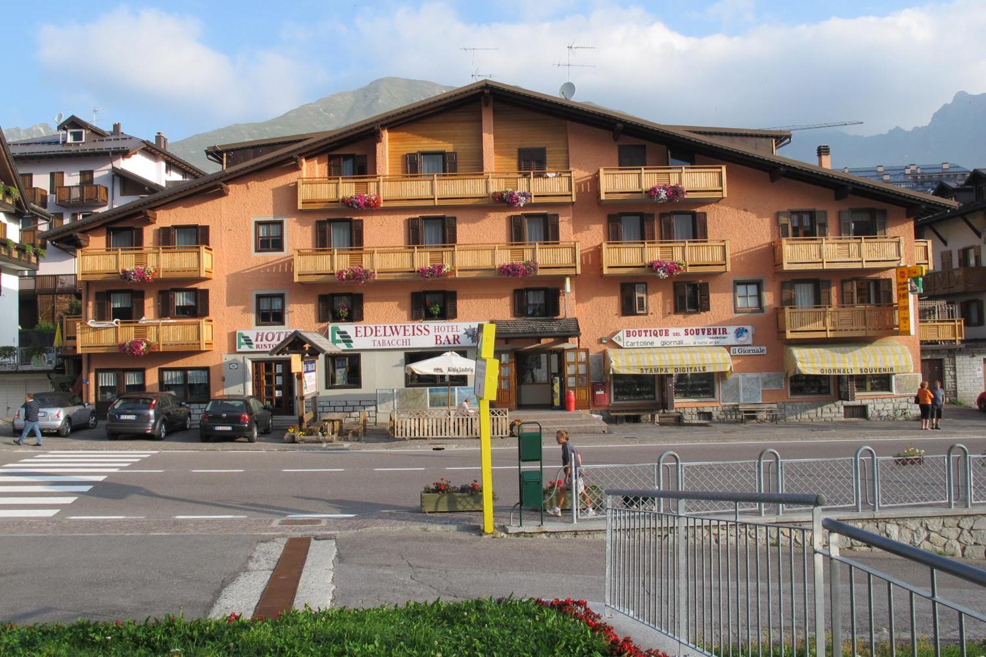 Hotel Edelweiss باسو ديل تونالي المظهر الخارجي الصورة