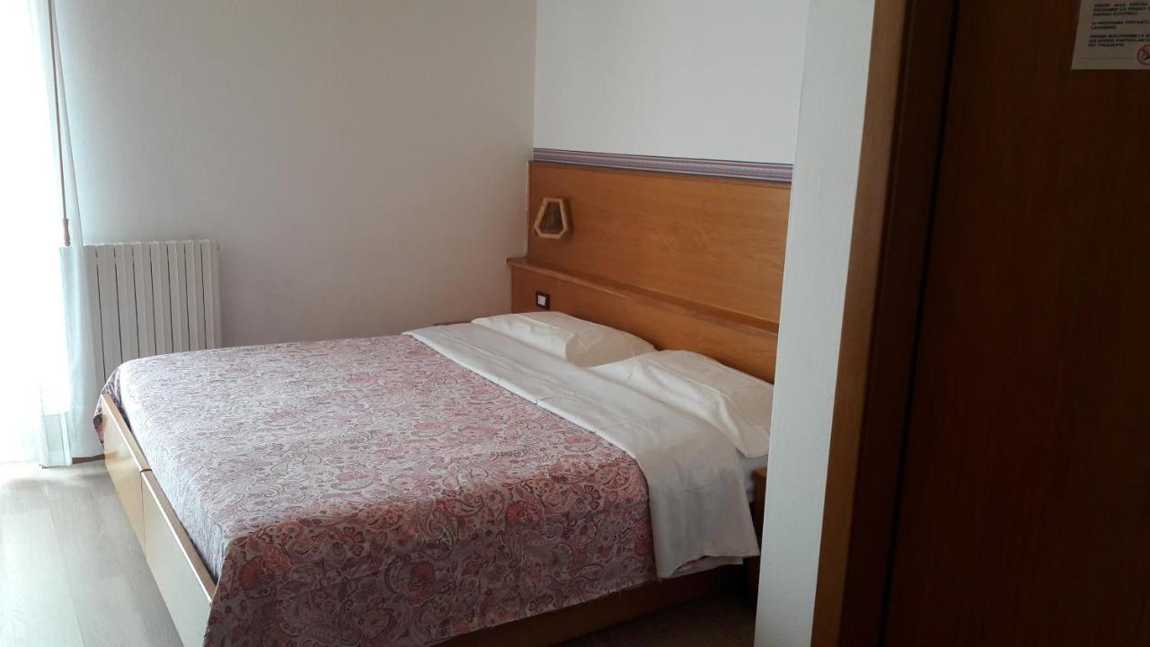 Hotel Edelweiss باسو ديل تونالي المظهر الخارجي الصورة