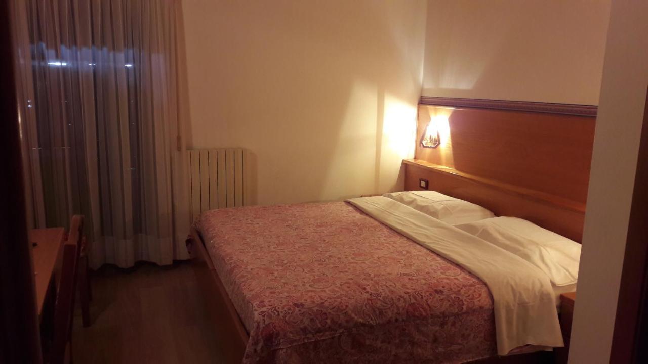 Hotel Edelweiss باسو ديل تونالي المظهر الخارجي الصورة